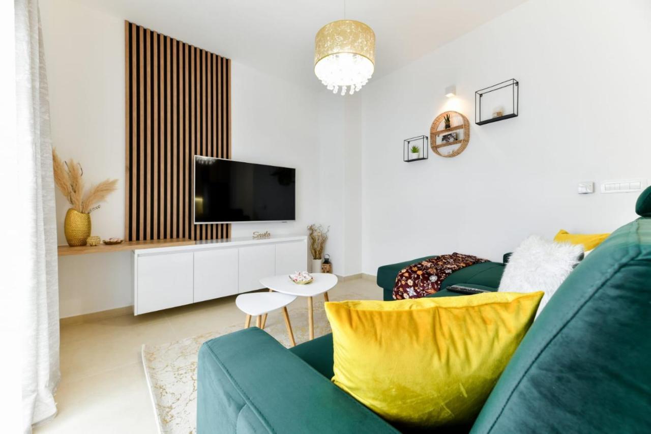 Family Apartment Amare Zadar Bagian luar foto