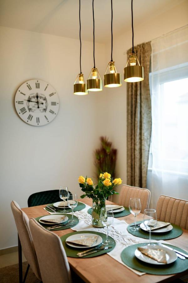 Family Apartment Amare Zadar Bagian luar foto
